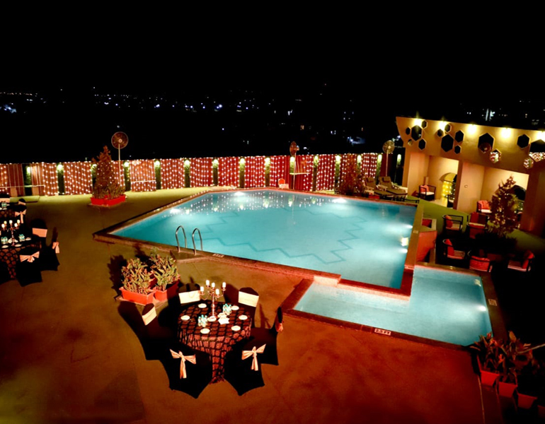 Terrace Pool Lawn at Hotel Vijan Mahal Jabalpur