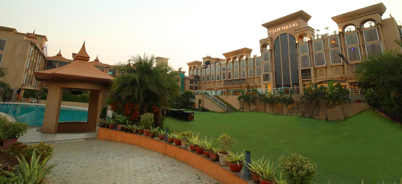 Cocktail Drink at Vijan Mahal Jabalpur