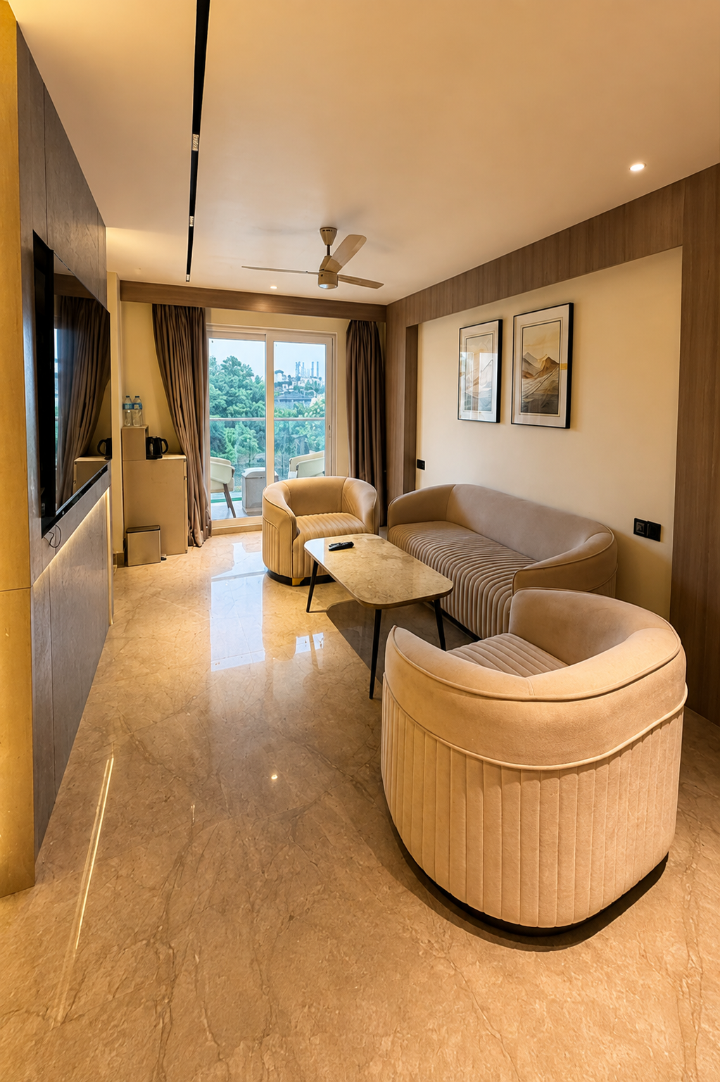 190 Rooms & Suites